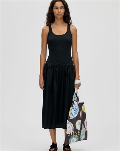 Stine Goya - Casual Tank Midi Kjole - Black